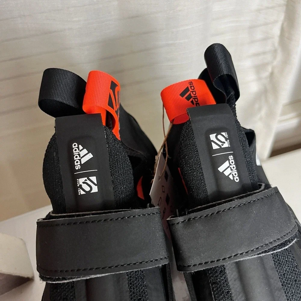 Adidas Five Ten Crawe Rock Climbing Shoes Black‎ Red Concave EG2370 Men Size 12